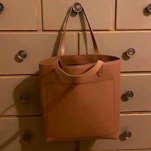 Almost new Madewell bag.